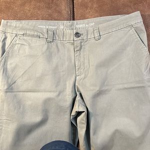 Gap Broken In -Straight Khakis